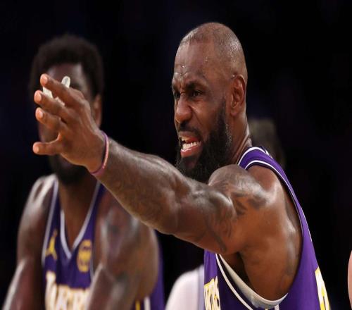 詹姆斯慘遭聯(lián)盟規(guī)則“坑慘”！荒唐新規(guī)終結(jié)其21年歷史紀錄