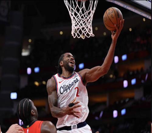 萊昂納德苦苦支撐快船僅兩人得分上雙！火箭隊(duì)記：最棒的防守之一