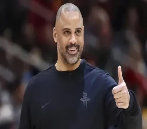 烏度卡被快船打傻了！費解末節(jié)崩盤，強(qiáng)調(diào)全場都在包夾倫納德！