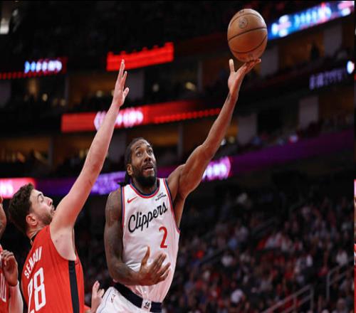 萊昂納德場(chǎng)均28分還帶傷出戰(zhàn)！賽后：昨天沒(méi)打好今天保持戰(zhàn)斗