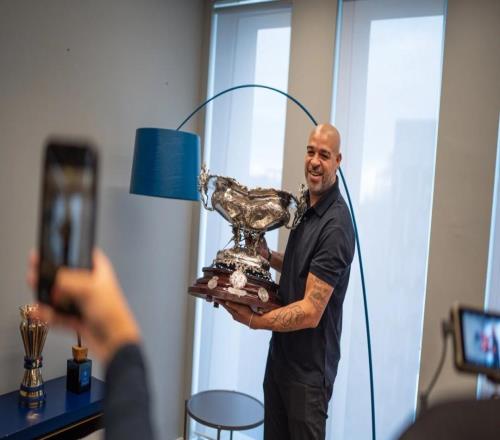 看，誰回來了！