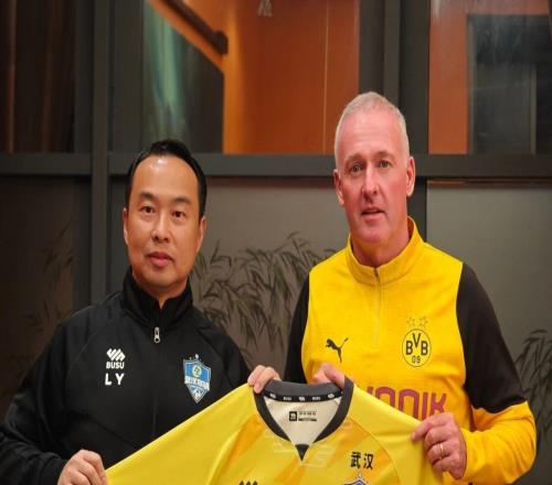 多特中國區(qū)合作伙伴，多特亞太區(qū)技術(shù)總監(jiān)蘭伯特造訪武漢聯(lián)鎮(zhèn)