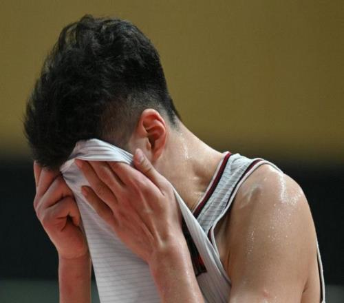 再砍27分12籃板！余嘉豪奮發(fā)圖強：一己之力，CBA俊才留洋新概念