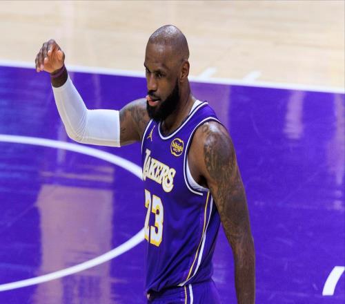 海斯高情商成人之美，老詹刷新郵差三雙紀(jì)錄，賽后正式表態(tài)