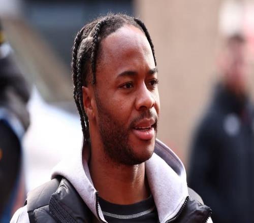 鏡報(bào)：斯特林在與18家俱樂部接觸后，最終選擇加盟費(fèi)耶諾德