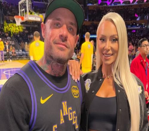 澳洲網紅夫婦花3.2萬美金買機票+湖人門票結果老詹和東契奇缺席