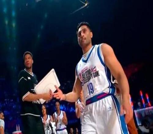 媒體楷模，Shams在全明星名人賽比賽中還在看手機(jī)