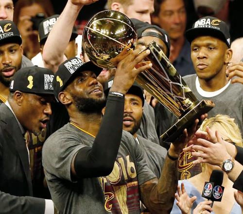 大衛(wèi)格里芬：因?yàn)檎材匪乖?，東部其他球隊(duì)再強(qiáng)也是被調(diào)侃的老二