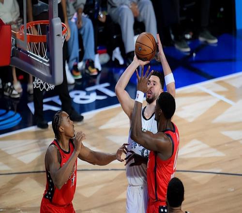 火箭內(nèi)線核心：這次全明星大家都很認(rèn)真，我也在很努力地打球