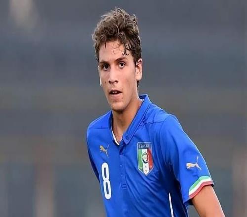 亞昆塔：洛卡特利進(jìn)入平穩(wěn)期，圖多爾未必適合英超