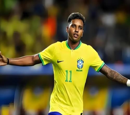 網傳南美冠軍隊前腰要轉會來魯能，為何如今卻沒下文了，引發(fā)熱議