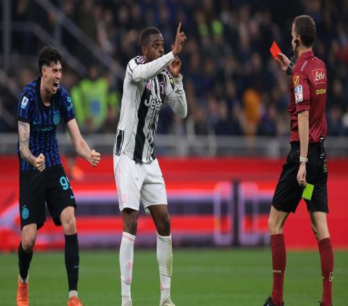 巴斯托尼：我在國家德比夸大了摔倒動作，隨后的反應(yīng)也很不雅