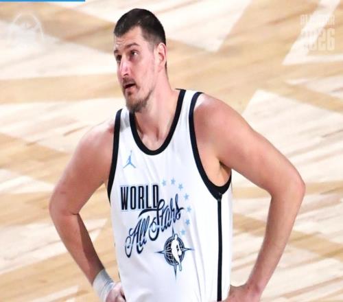 約基奇熱愛(ài)籃球言論引熱議！美媒曬近兩年全明星數(shù)據(jù)：5中2僅4分