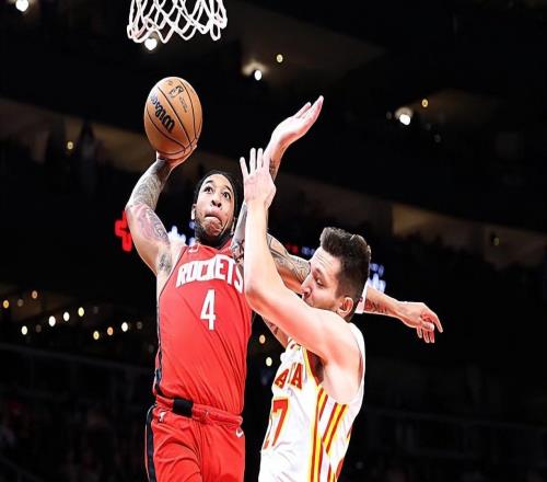 艾米烏度卡：火箭會考慮轉(zhuǎn)正戴維森，但也在關(guān)注買斷市場的情況