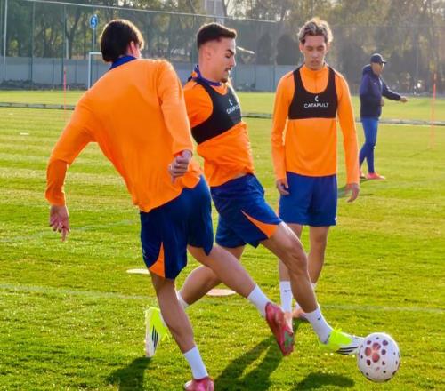 泰山坐擁5外援1歸化1港腳，負(fù)6分起步爭(zhēng)冠！蓉城玉昆機(jī)會(huì)千載難逢