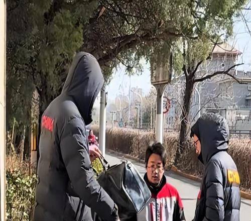 男籃啟程日本！徐杰、龐崢麟、曾凡博未出現(xiàn)，郭振明隨隊(duì)！