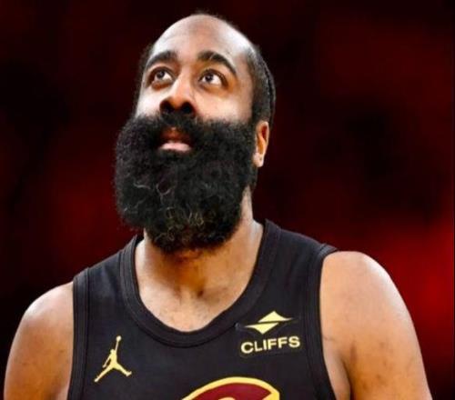 哈登神級(jí)發(fā)揮讓騎士徹底起飛，美媒狂贊他是精英級(jí)指揮官！