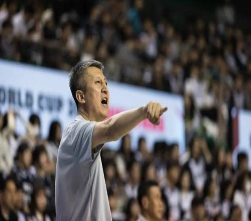 中日對(duì)決一觸即發(fā)！中國(guó)男籃已抵達(dá)日本沖繩央視直播預(yù)告曝光