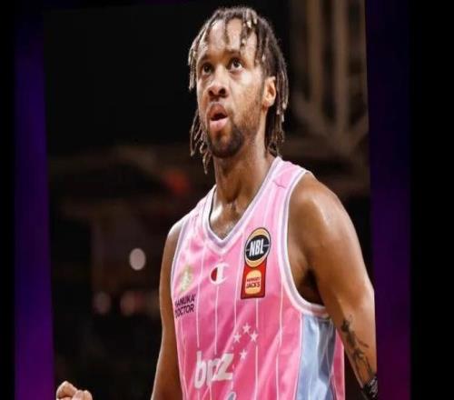 同曦簽猛將！卡特賴特個(gè)子矮得分強(qiáng)，突投傳隨意切換，補(bǔ)強(qiáng)一號(hào)位