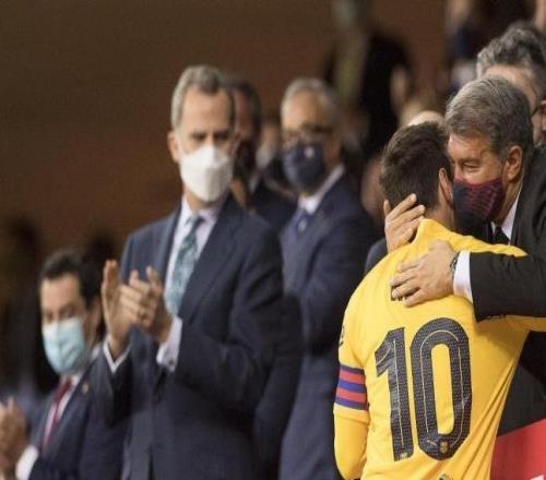 拉波爾塔：在金球獎典禮時我主動向梅西打招呼，但他沒回應