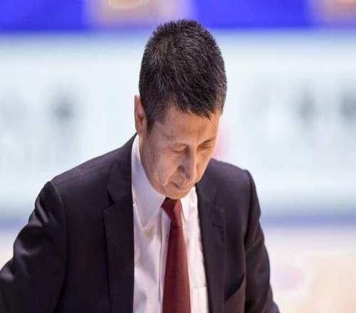 折騰！2米21小巨人跨越3大洲、轉(zhuǎn)機(jī)5次、飛行14204公里，馳援男籃