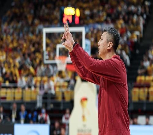 客場作戰(zhàn)央視直播，郭士強(qiáng)立下軍令狀，想贏日本隊首發(fā)得這樣安排