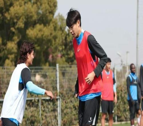 31，大連英博熱身賽完勝廣西，馬萊萊2場3球狀態(tài)火熱馮勁已到隊