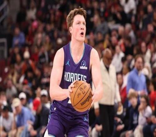 黃蜂客場(chǎng)8連勝刷新隊(duì)史克努佩爾：我們每個(gè)人都全身心投入