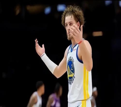 勇士王朝最后的機(jī)會(huì)，其實(shí)在2627賽季