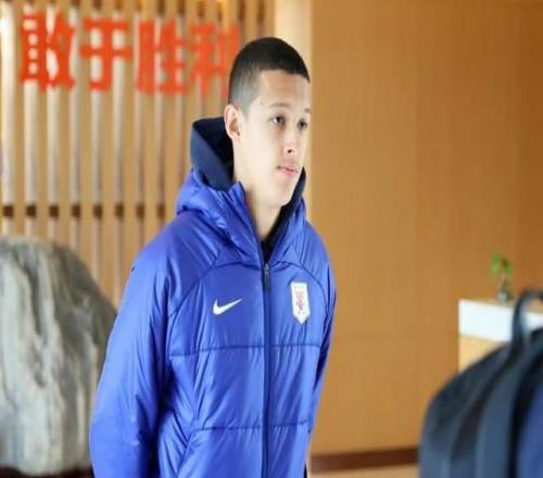 剛進(jìn)球就離隊(duì)，泰山新星租借中甲肉蘇力告別騰出位置培養(yǎng)依木蘭