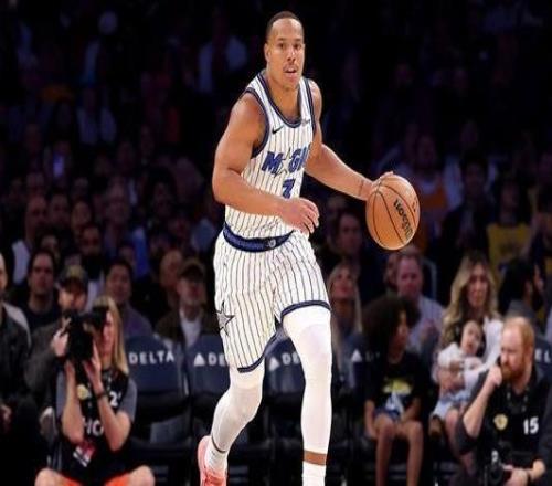 官宣：因?qū)⑶蛉酉蛴^眾席貝恩將被處以2.5萬(wàn)美元罰款