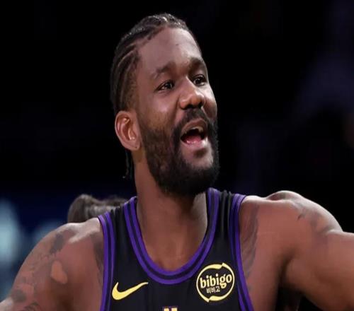 ESPN：湖人嘗試增強艾頓自信心，特意為他定制T恤&水壺貼激勵標(biāo)語