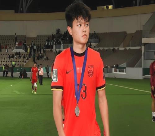 聚焦中超冬窗：“拉希”領(lǐng)銜雙標(biāo)王，浙江外援曾破諾伊爾門