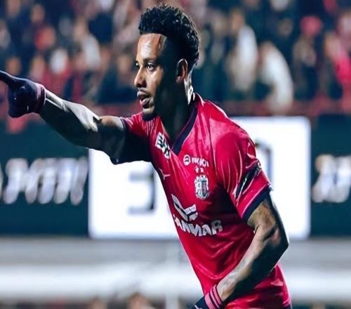 一場(chǎng)9：2讓申花迎喜訊新外援一戰(zhàn)爆發(fā)展現(xiàn)真功夫球隊(duì)殺手锏浮現(xiàn)