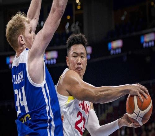 逆轉(zhuǎn)中國臺北隊中國男籃世預(yù)賽兩連勝