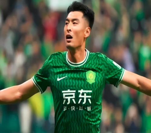 免簽國(guó)安鋒霸后，蓉城花700萬(wàn)買(mǎi)保級(jí)隊(duì)替補(bǔ)，金元足球要回中超
