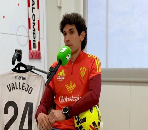 巴列霍：我越拼命練身體就越拉胯萊萬的鬼魅跑位讓后衛(wèi)崩潰