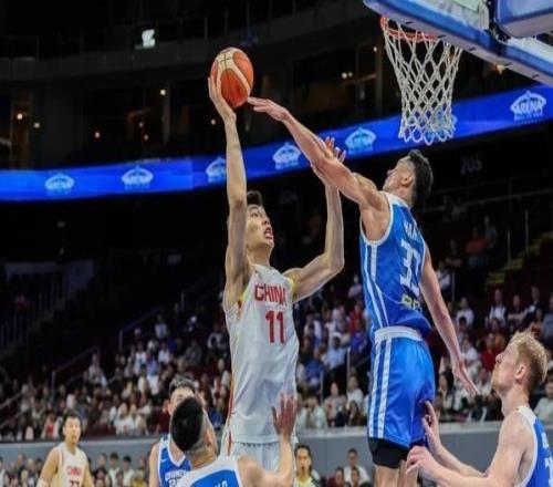 兩連勝！中國男籃世預(yù)賽逆轉(zhuǎn)戰(zhàn)勝中國臺北隊