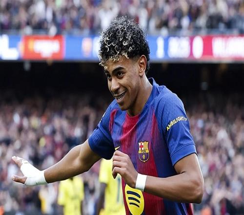 18歲上演帽子戲法！亞馬爾比梅西更早改寫歷史，諾坎普新王當(dāng)立