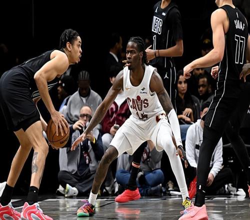 把頂級(jí)外線大閘白送給了騎士，真不知道國(guó)王到底在想些什么