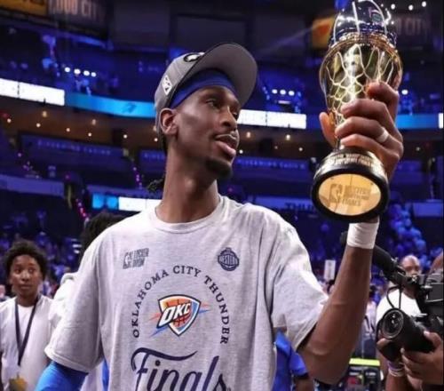 臥槽！張伯倫52年紀(jì)錄被破了，這次，MVP穩(wěn)了