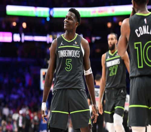 空手套白狼！幾乎沒有代價，喜獲三位優(yōu)質(zhì)球員，這才是頂級管理層