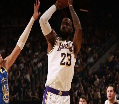 名記：建議詹姆斯學習霉霉，和每支球隊都簽一周進行退役巡演