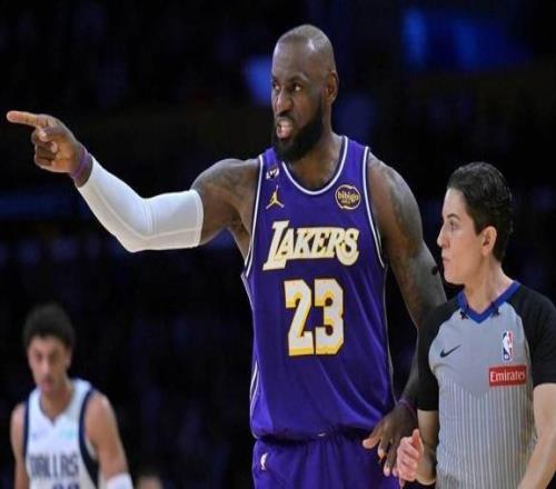 超越天勾！詹姆斯底線后仰破紀(jì)錄，加冕NBA歷史進(jìn)球王！