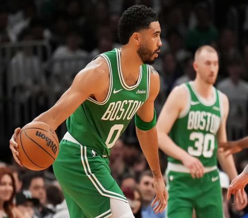 15分12板7助！比肩加內(nèi)特！塔圖姆首秀驚艷，綠軍迎來魔鬼賽程