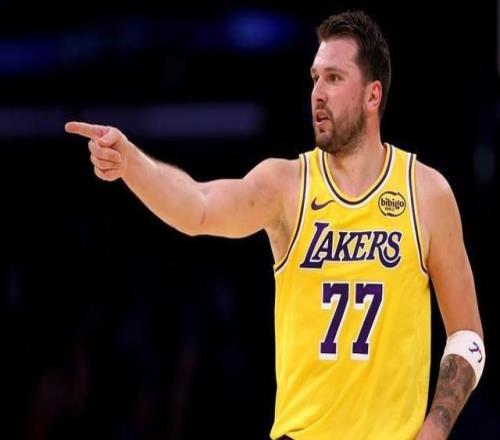 NBA湖人輕取步行者，東契奇單節(jié)20+