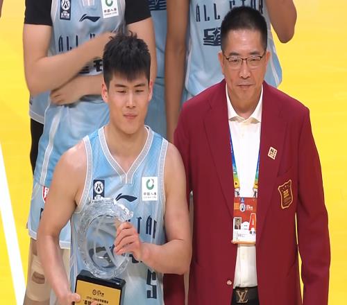CBA星銳大勝大學生聯(lián)，陳家政摘得MVP，謝智杰打醬油