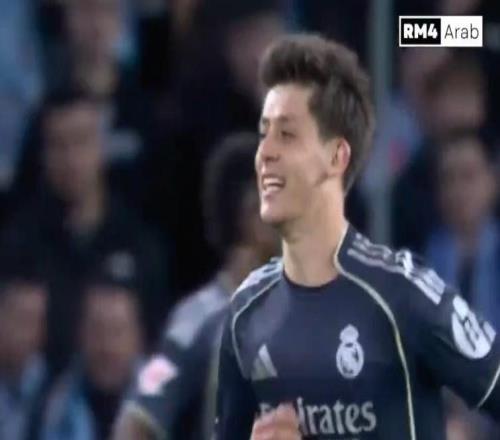 世體：居萊爾下場(chǎng)時(shí)面帶諷刺般微笑，是對(duì)阿韋洛亞決定的不滿