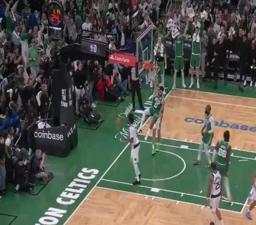 歡迎回到NBA！塔圖姆6投0中后補(bǔ)扣+三分連拿5分，半場(chǎng)5+5+5