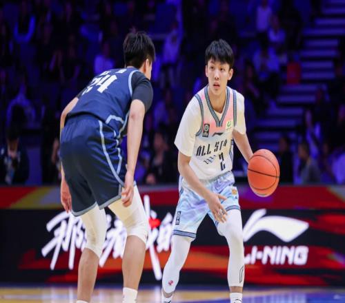 故意放水讓老隊(duì)友拿MVP球迷：打廣東演新疆，打南區(qū)演北區(qū)